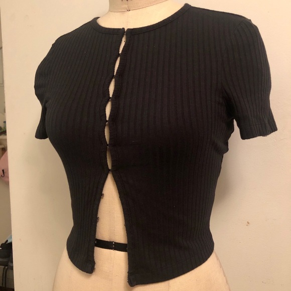 Urban Outfitters Hook + Eye Annabella Cropped Top - Picture 5 of 5